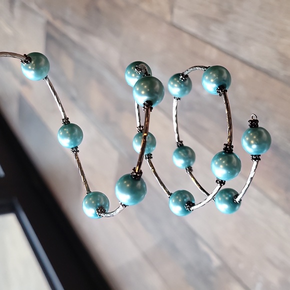 Vintage Beaded Silver Tone Accordion Bracelets - Picture 6 of 10